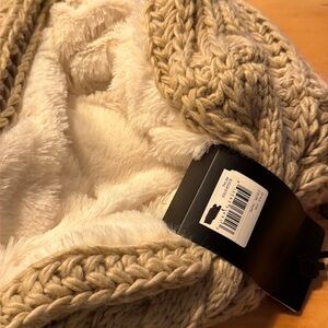 Elegant Cream Knit Women's Scarf